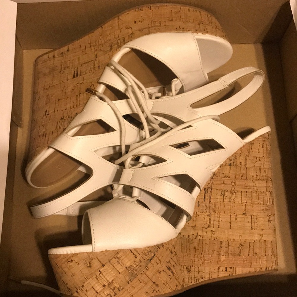 White wedges